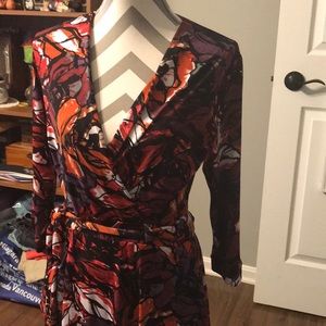 Very nice size 8 dress Taylor